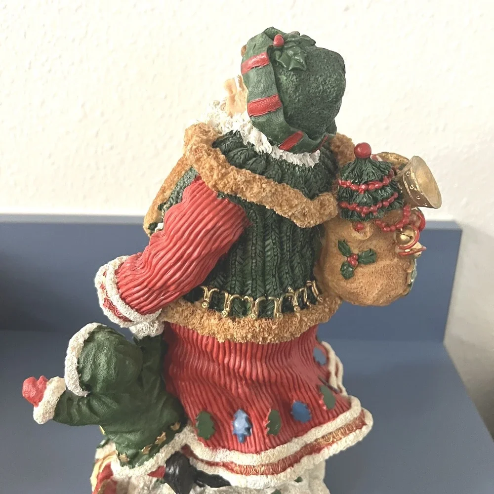 Santa Claus Christmas Resin Decor With Child And Toy Sack Hand Painted 10 Inches